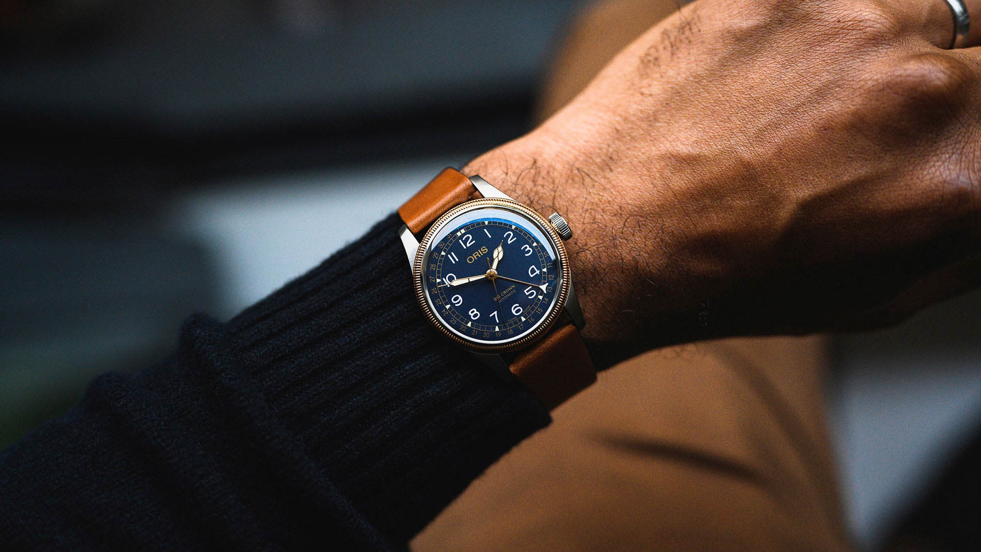 Oris Oris Big Crown Pointer Date 01 754 7741 4365-07 5 20 58 механические мужские часы часы крупный план синий циферблата